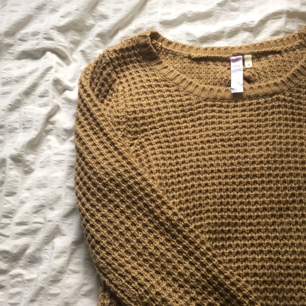 Like-new sweater!